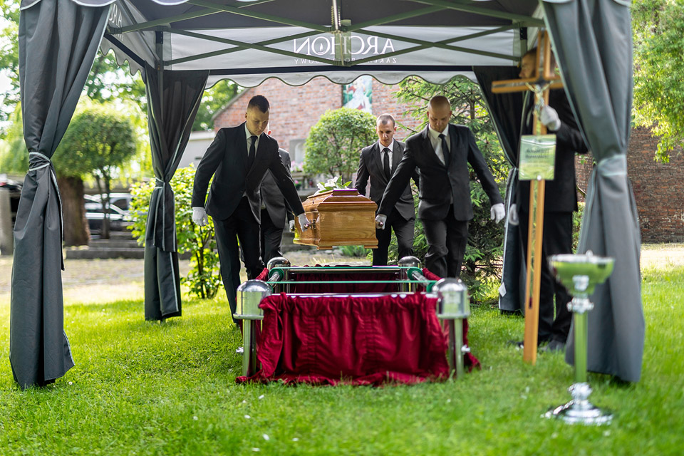 Usługi Pogrzebowe Archon w Jelczu-Laskowicach